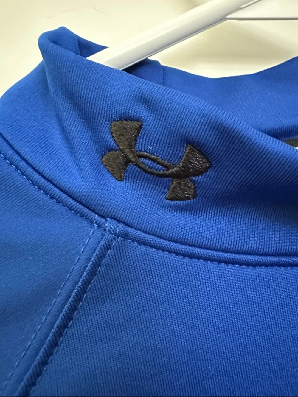 Under Armour Women's Royal Blue Long-Sleeve Performance Top - Picture 3 of 4